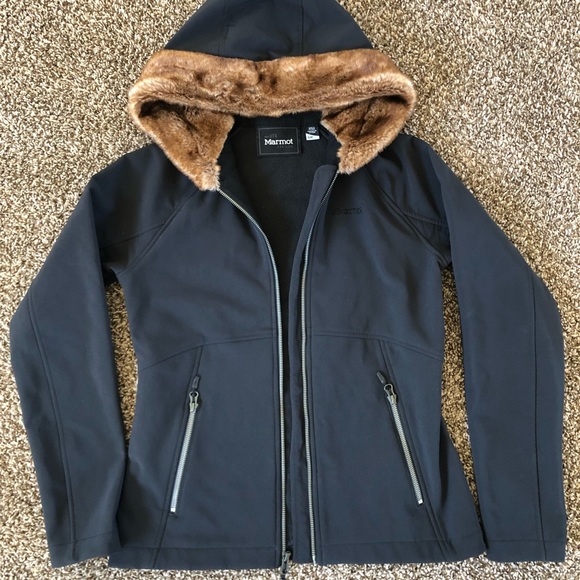 Marmot Jackets & Blazers - Marmot women’s Black soft shell Jacket with Faux Fur Hood, size S